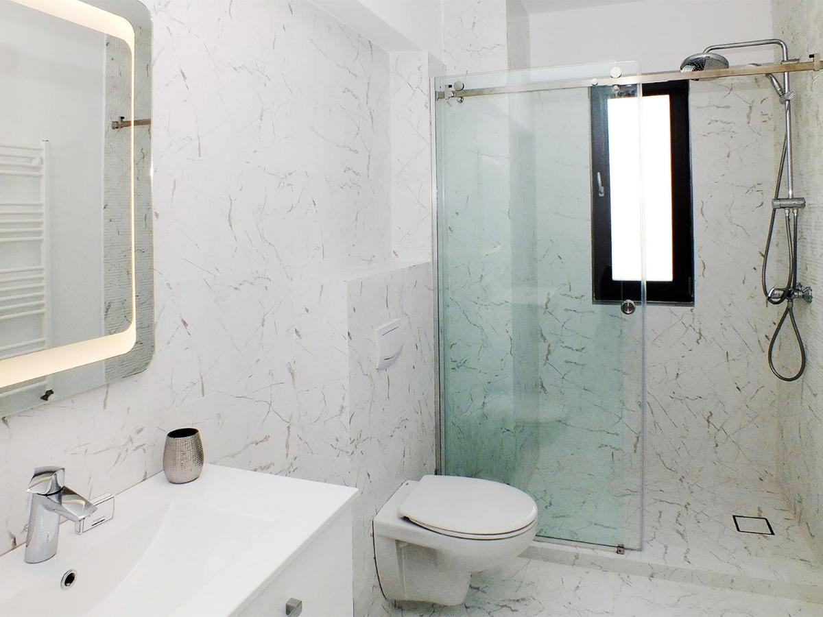 Ada Luxury Apartments 43 Mamaia Exterior photo
